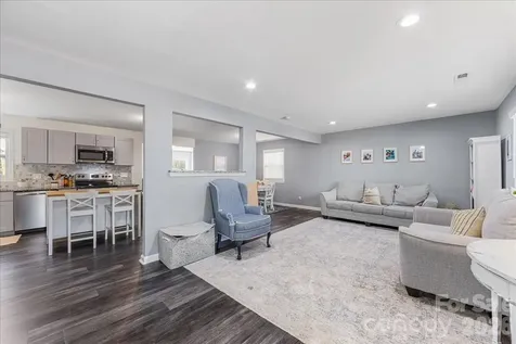 4914 Glenbrier Drive Charlotte NC 28212