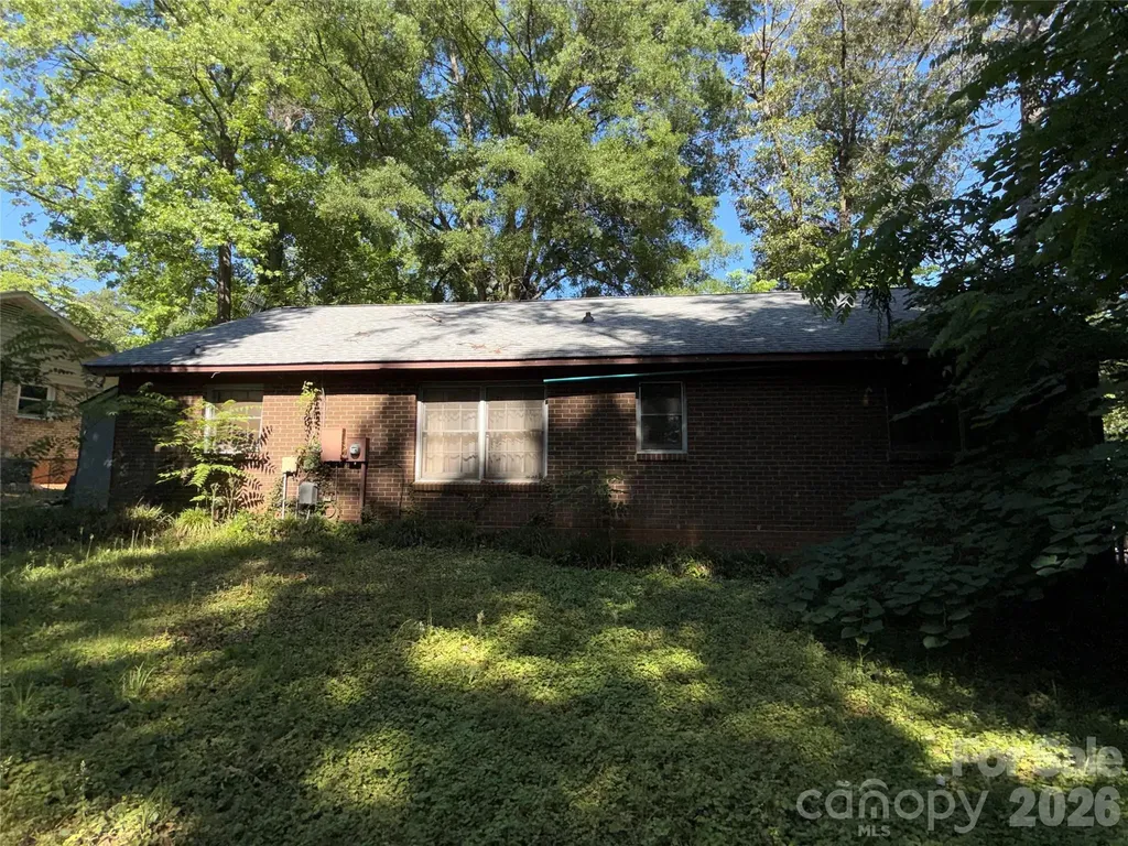 10100 Starwood Drive Charlotte NC 28215