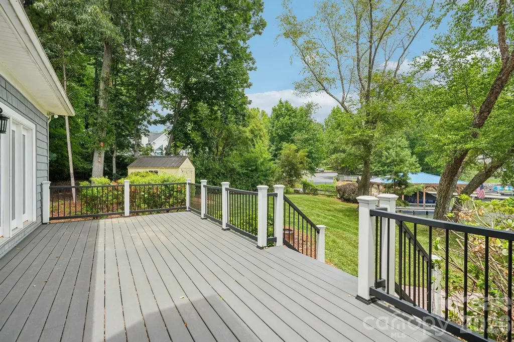 165 Prestwood Lane Mooresville NC 28117