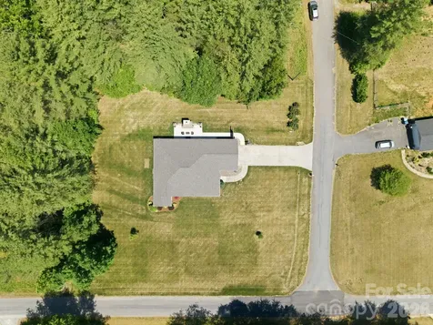 23 Moser Circle Taylorsville NC 28681