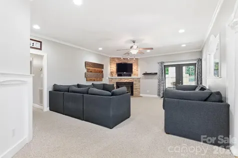 23 Moser Circle Taylorsville NC 28681