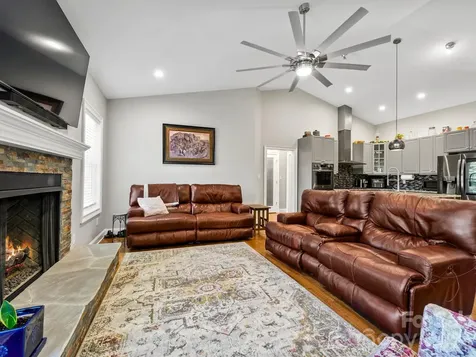 156 Dogwood Drive Weaverville NC 28787