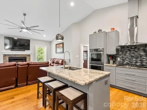 156 Dogwood Drive Weaverville NC 28787