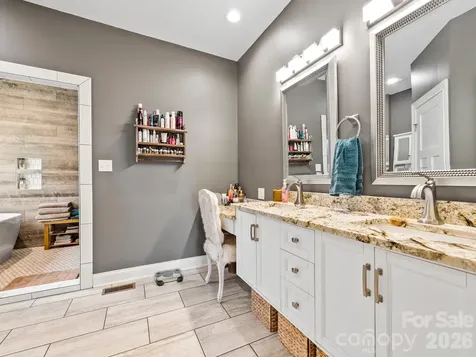 156 Dogwood Drive Weaverville NC 28787