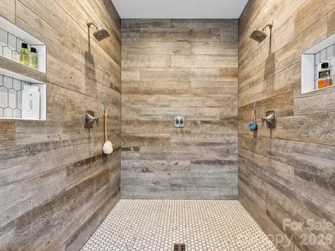 156 Dogwood Drive Weaverville NC 28787