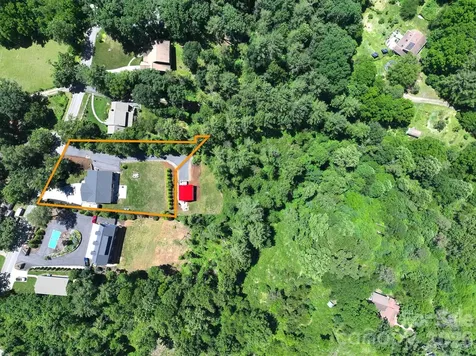 156 Dogwood Drive Weaverville NC 28787