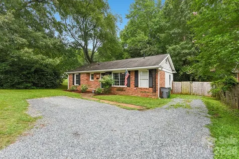 933 Clanton Road Charlotte NC 28217