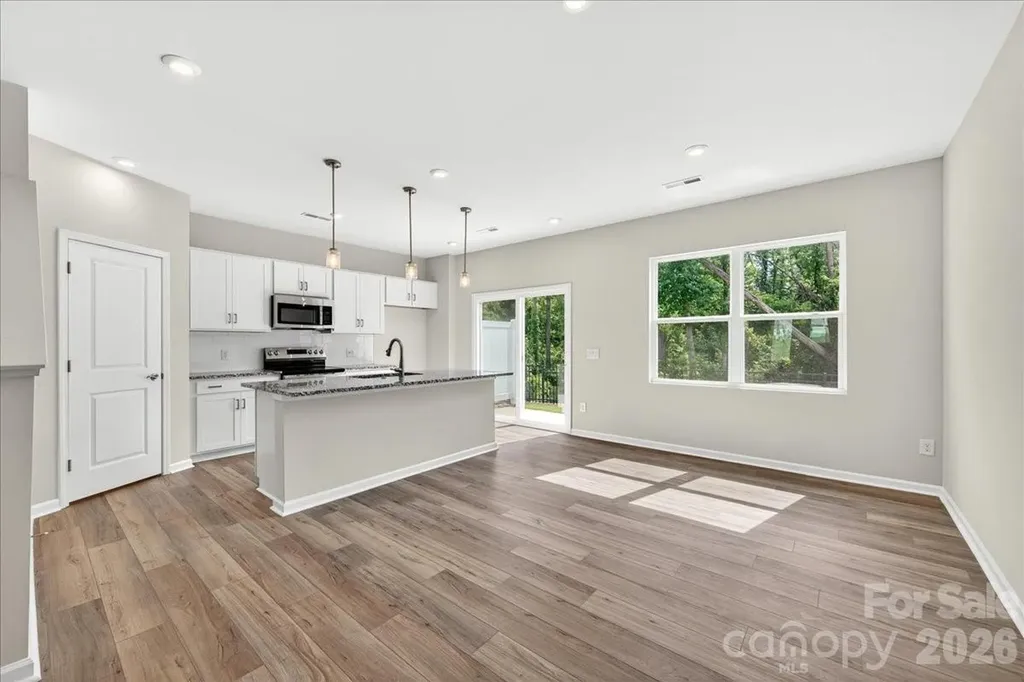 6049 Longar Lane Charlotte NC 28269
