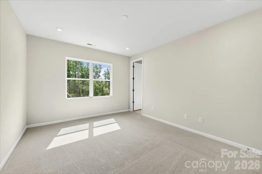 6049 Longar Lane Charlotte NC 28269