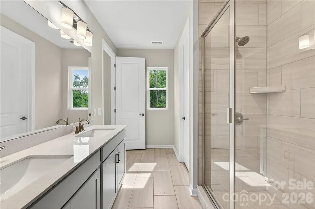6049 Longar Lane Charlotte NC 28269