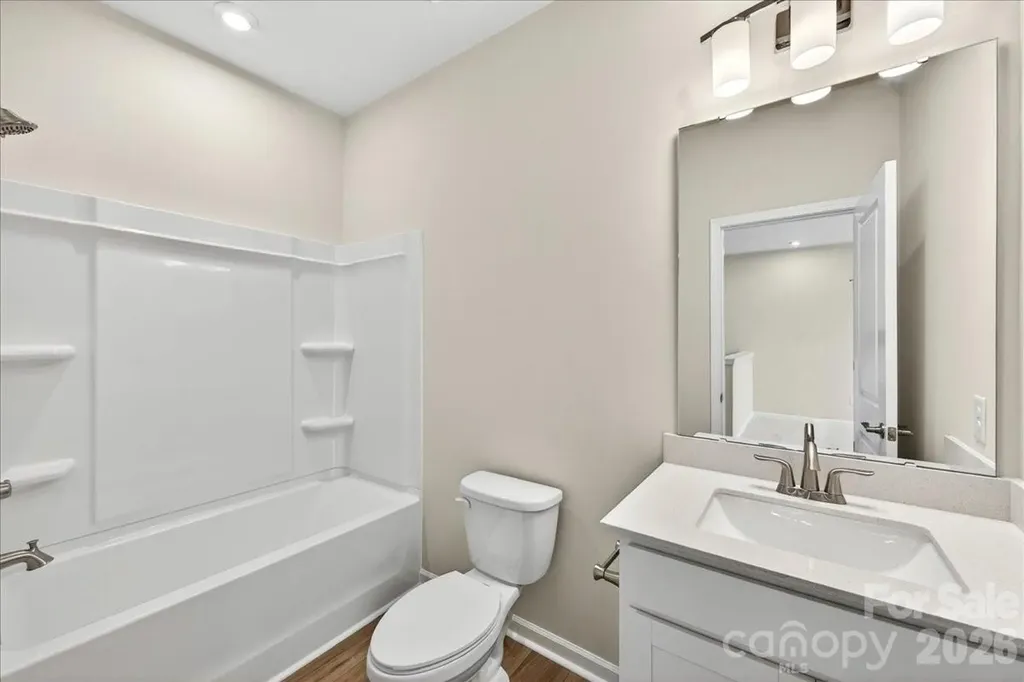 6049 Longar Lane Charlotte NC 28269