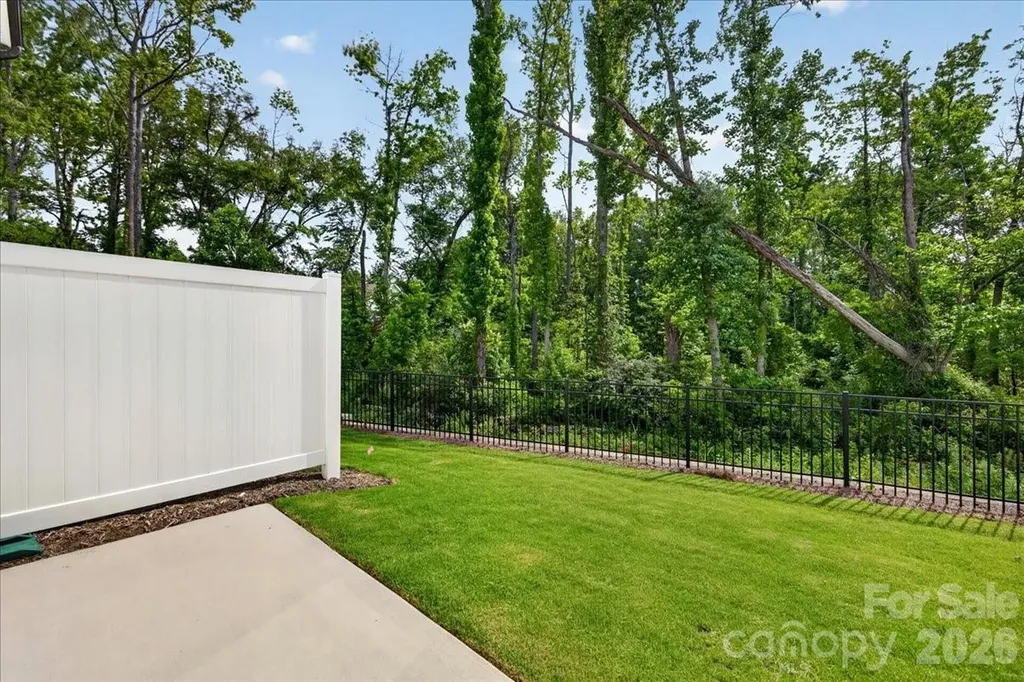 6049 Longar Lane Charlotte NC 28269