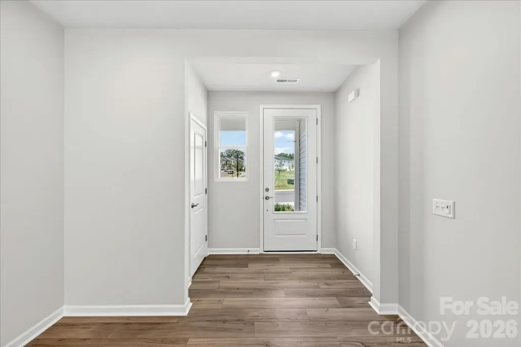6049 Longar Lane Charlotte NC 28269