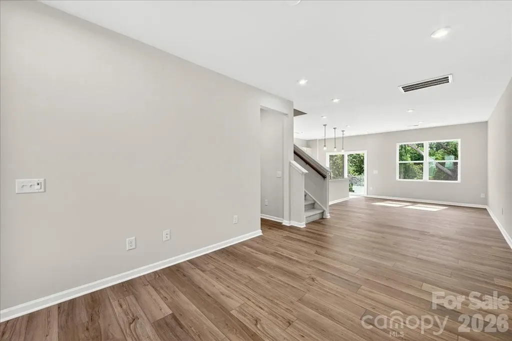 6049 Longar Lane Charlotte NC 28269