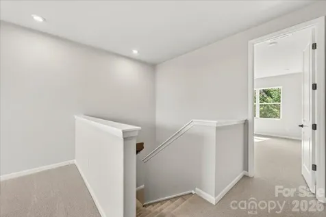6049 Longar Lane Charlotte NC 28269