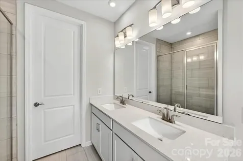 6049 Longar Lane Charlotte NC 28269
