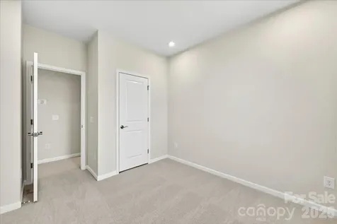 6049 Longar Lane Charlotte NC 28269