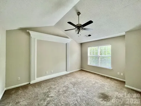 8433 Southgate Commons Drive Charlotte NC 28277