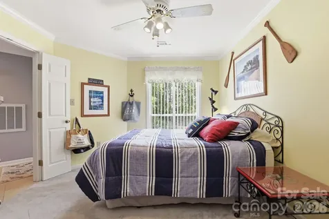 2121 Regatta Lane Denver NC 28037