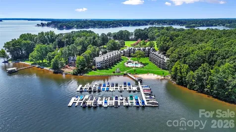 2121 Regatta Lane Denver NC 28037