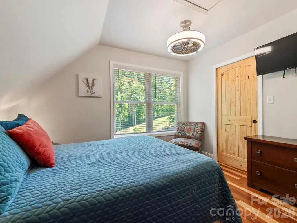154 Dogwood Drive Weaverville NC 28787