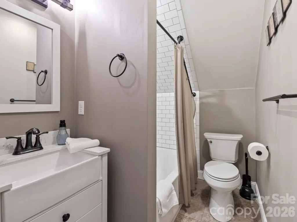 154 Dogwood Drive Weaverville NC 28787