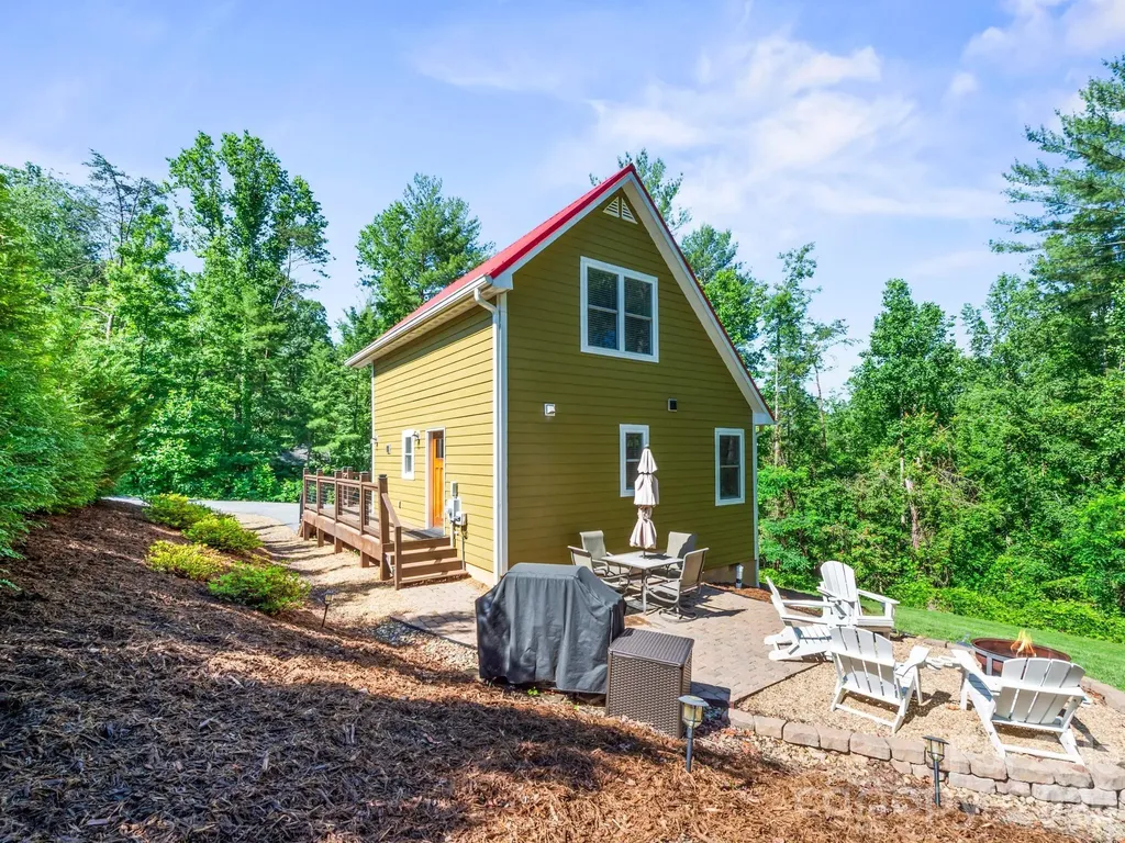 154 Dogwood Drive Weaverville NC 28787