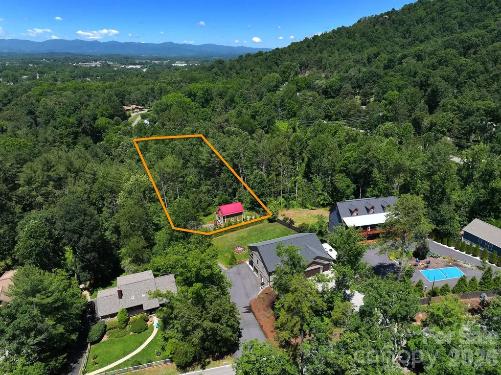 154 Dogwood Drive Weaverville NC 28787