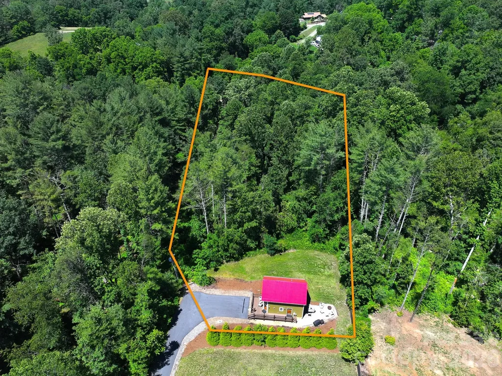 154 Dogwood Drive Weaverville NC 28787