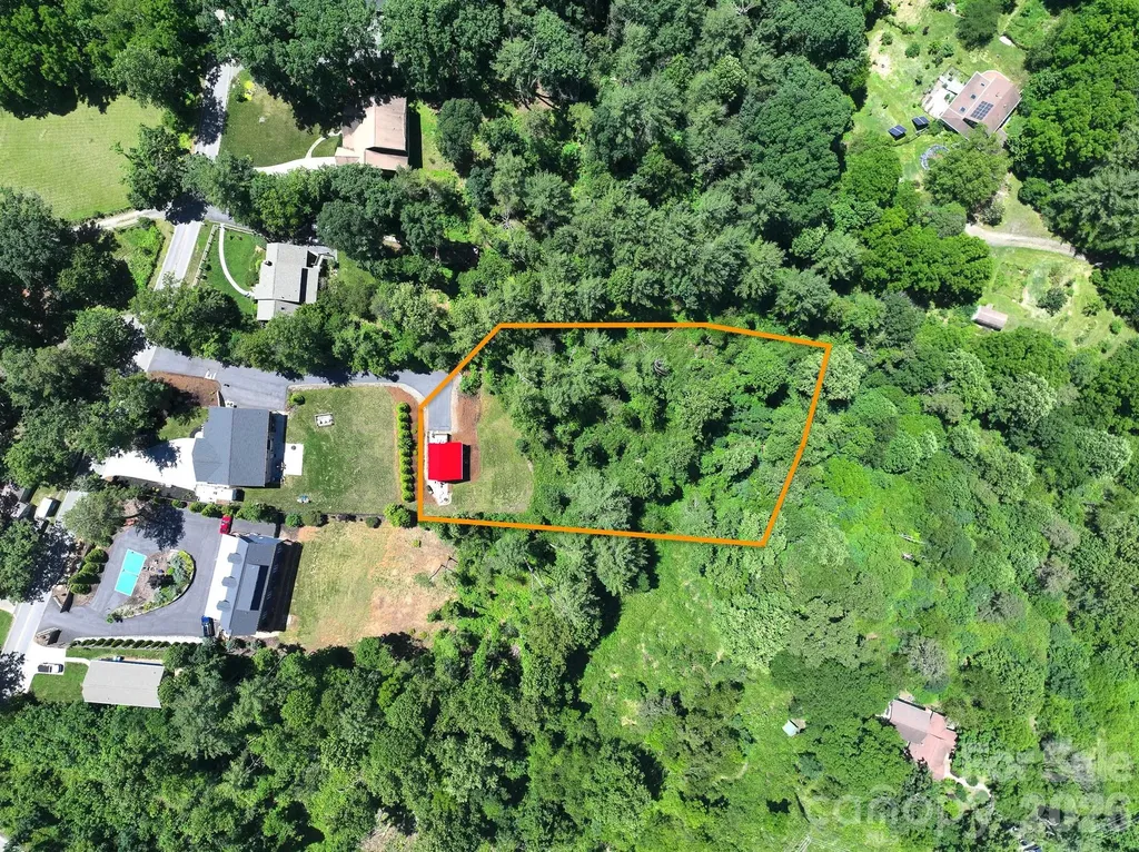 154 Dogwood Drive Weaverville NC 28787