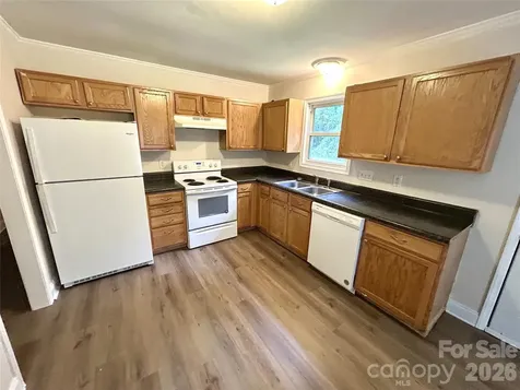 403 Stirrup Court Charlotte NC 28215