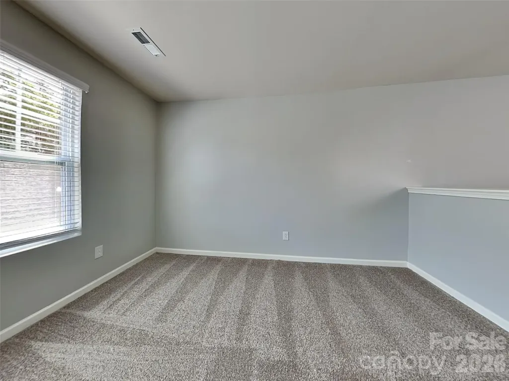 9425 Hartington Place Charlotte NC 28269