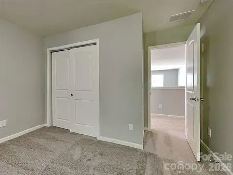 9425 Hartington Place Charlotte NC 28269