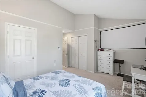 5227 Amity Springs Drive Charlotte NC 28212