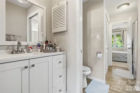 5227 Amity Springs Drive Charlotte NC 28212