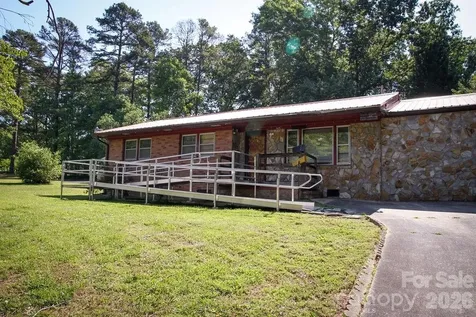 905 S 10th Street Bessemer City NC 28016