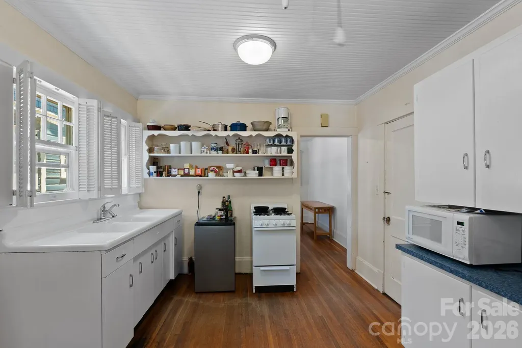 111 Norwood Avenue Asheville NC 28804