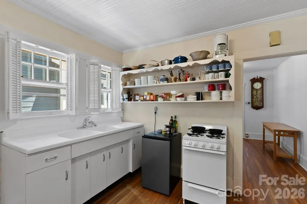 111 Norwood Avenue Asheville NC 28804