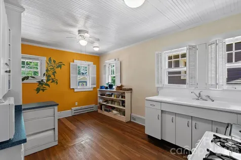 111 Norwood Avenue Asheville NC 28804