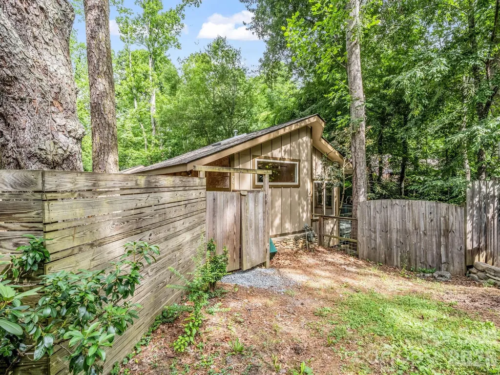 701 Azalea Avenue Black Mountain NC 28711