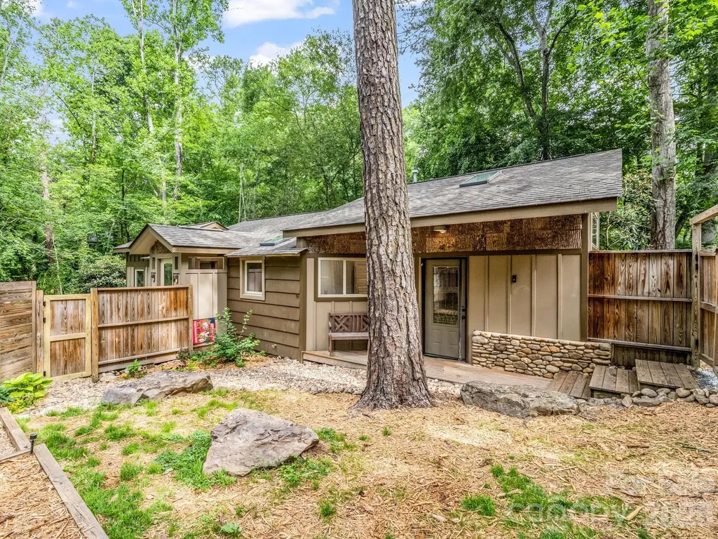 701 Azalea Avenue Black Mountain NC 28711