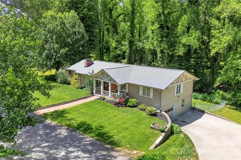 711 Oak Terrace Lane Hendersonville NC 28791