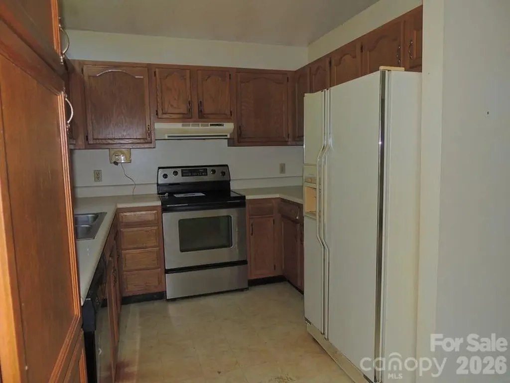 64 Dillingham Road Barnardsville NC 28709