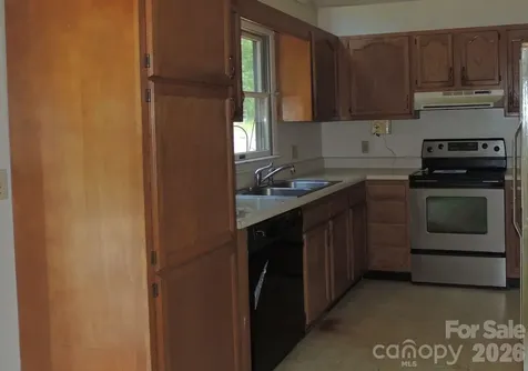 64 Dillingham Road Barnardsville NC 28709