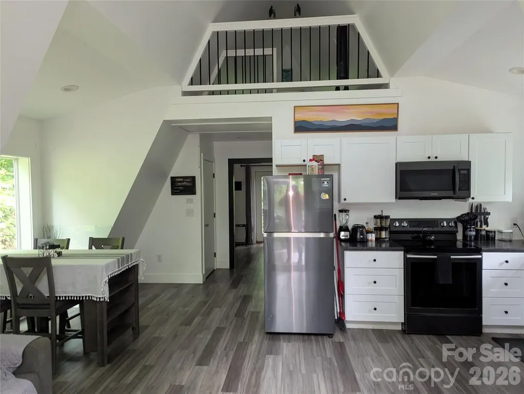 87 Hershel Lane Swannanoa NC 28778