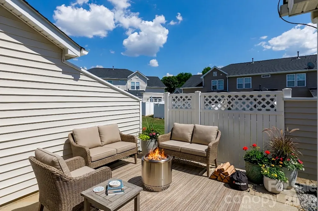 11625 Lioness Street Charlotte NC 28273