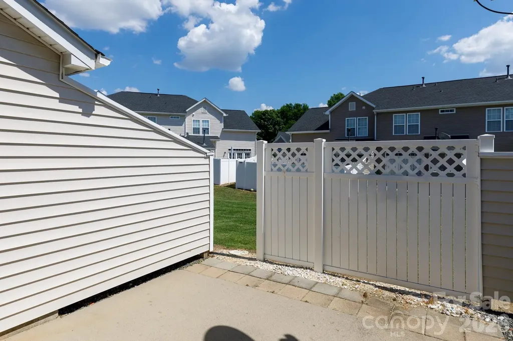 11625 Lioness Street Charlotte NC 28273
