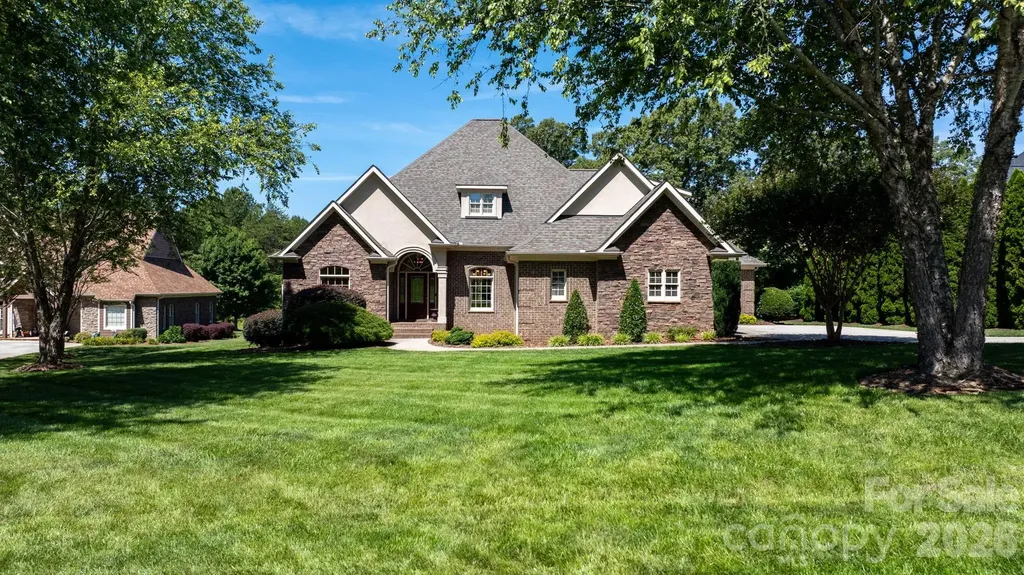 1055 Catawba Greens Drive Newton NC 28658