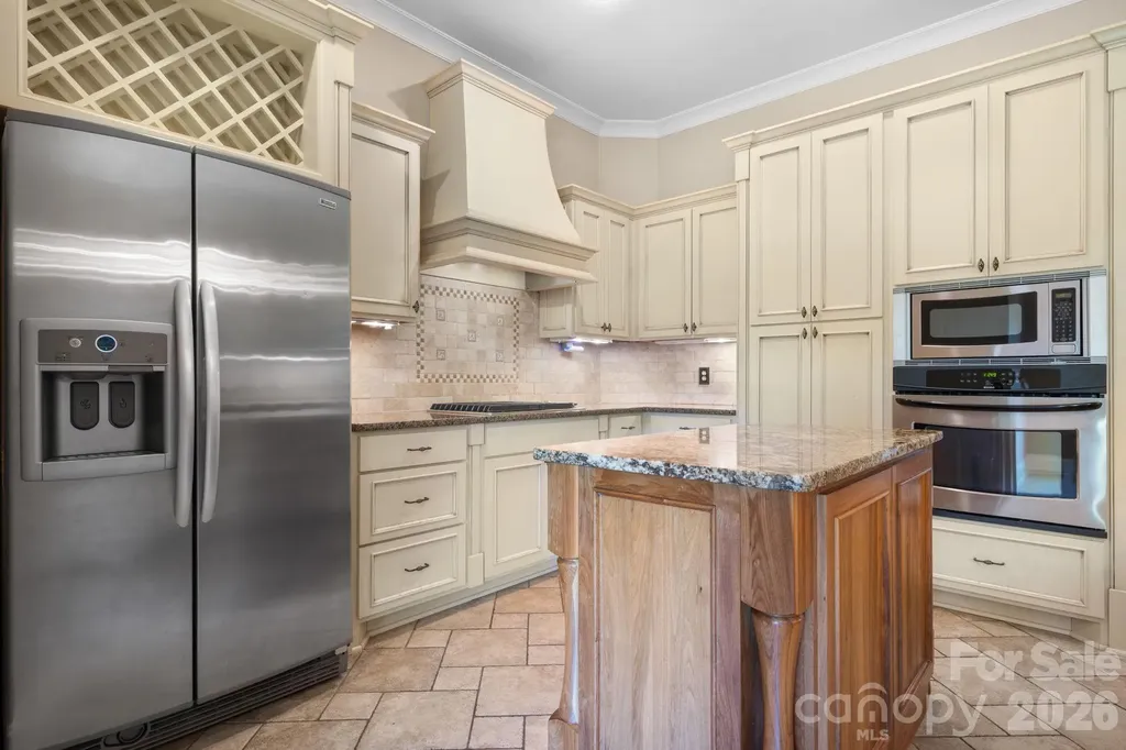 1055 Catawba Greens Drive Newton NC 28658