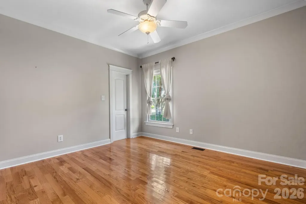 1055 Catawba Greens Drive Newton NC 28658